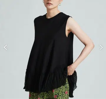투모로우랜드 Ballsey 소재 믹스 슬리브리스 풀오버