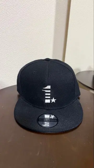 블랙 로고 야구 모자