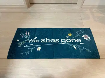 the shes gone 꽃무늬 타월