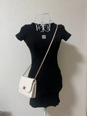 GYDA 반팔 미니 원피스