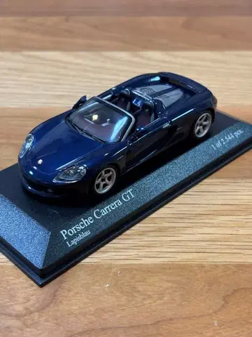 미니 챔피언스 1/43 포르쉐 까레라 GT 2000 블루 메탈릭