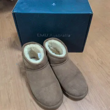 EMU Australia 브라운 어그 부츠