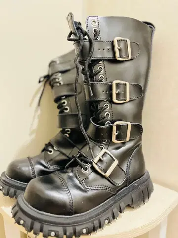 [통굽] 가죽 느낌 롱 부츠 지뢰계 [컨디션 최상]