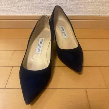 [새상품급] JIMMY CHOO 네이비 스웨이드 하이힐 보관 주머니 포함