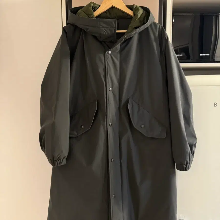 L] Uniqlo x Engineered Garments Puff Tech Utility Hooded Jacket