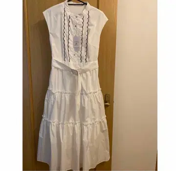 새상품 tocco closet 화이트 슬리브리스 원피스 M