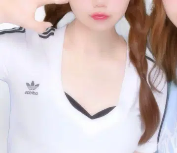 오리지널 아디다스 화이트 V넥 크롭 티셔츠 M