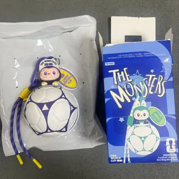 THE MONSTERS x FIFA 축구 미니백 LABUBU 라브부