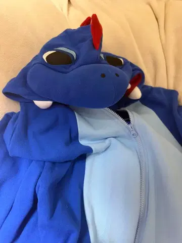 괴수 후드티 아이나나 이즈미 이오리