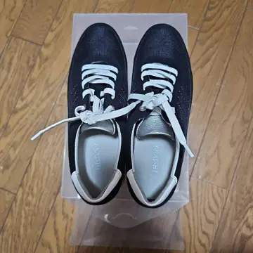 AKAISHI 블랙 메쉬 스니커즈 23.5cm 미사용