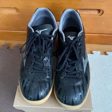 미즈노 풋살화 26cm