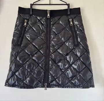 MONCLER 블랙 퀼팅 미니 스커트
