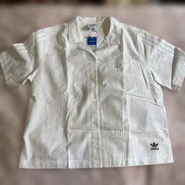 미사용 새상품 adidas 반팔 셔츠 화이트 170/88A