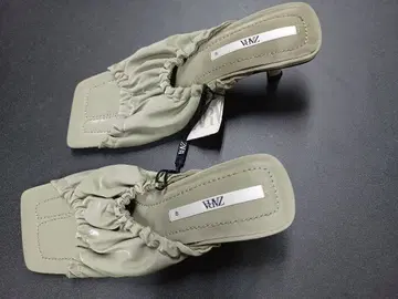 192 ZARA 올리브 그린 뮬