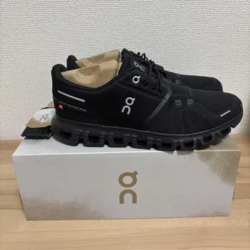 미사용 새상품 On Cloud 6 블랙 스니커즈 여성용 25.5cm