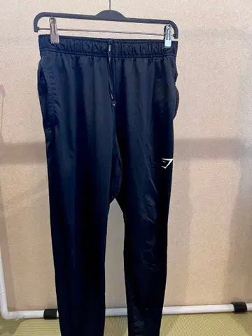 GYMSHARK 짐샤크 조거 팬츠 s