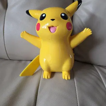 피카츄 3D 피규어 맥도날드 오리지널 상품 답장 피카츄