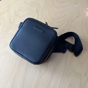 objects.io WEEKEND CAMERA BAG M 사이즈 블랙