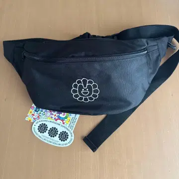 NewJeans x Murakami 응원봉 케이스