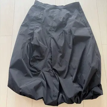 블랙 나일론 플레어 스커트 센소유니코