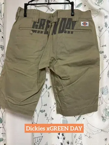 Dickies xGREEN DAY 90주년 기념 하프 팬츠