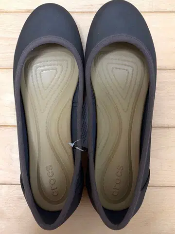 미사용 새상품 Crocs 샌들 marin colorlite flat w