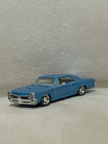 핫휠 66 폰티악 GTO