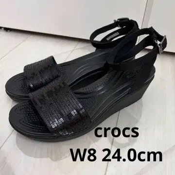 crocs 스팽글 컴포트 샌들 블랙 W8 24.0cm