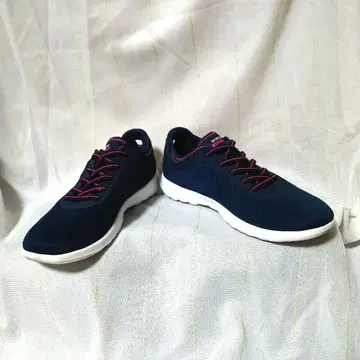 새상품급 SKECHERS GO WALK MAX 네이비 슬립온 23.5cm