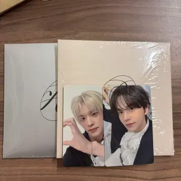 TWS 신유 트레이딩 카드 앨범 미개봉