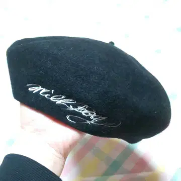 MILKBOY 블랙 베레모