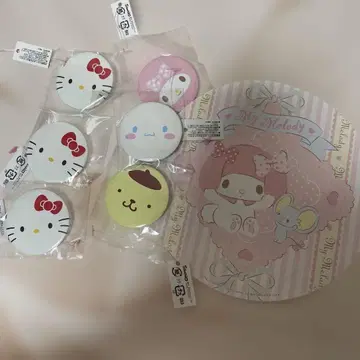 헬로키티 마이멜로디 핀 배지 6개 세트 스티커 1장