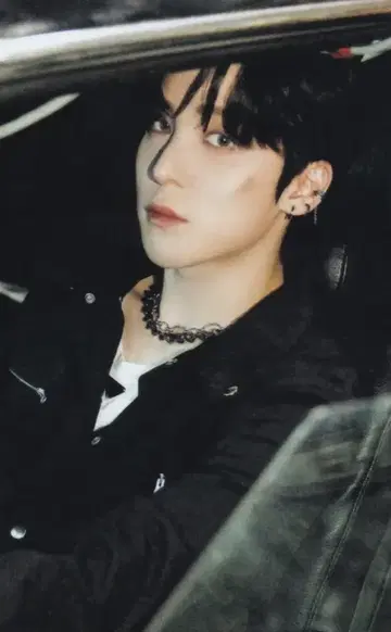 ATEEZ THE WORLD EP.2 : OUTLAW 윤호 트레이딩 카드