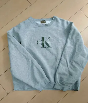 Calvin Klein Khakis 그레이 트레이닝복 맨투맨