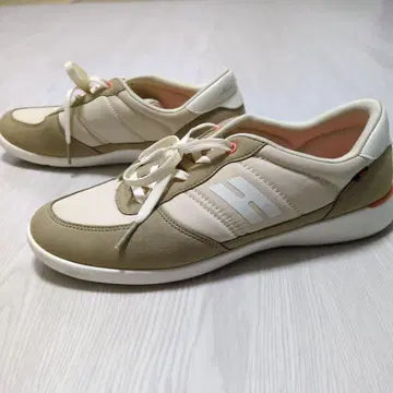HAWKINS 호킨스 로우컷 스니커즈 24cm 베이지 경량
