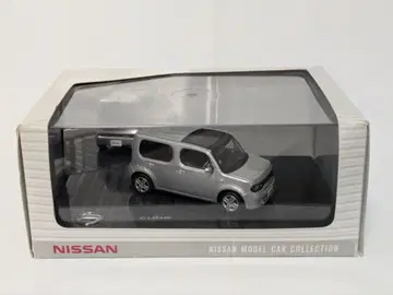 1/43 닛산 큐브 Z12 실버 외박 있음