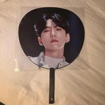 몬스타엑스 더 엑스 : 넥서스 부채 기현
