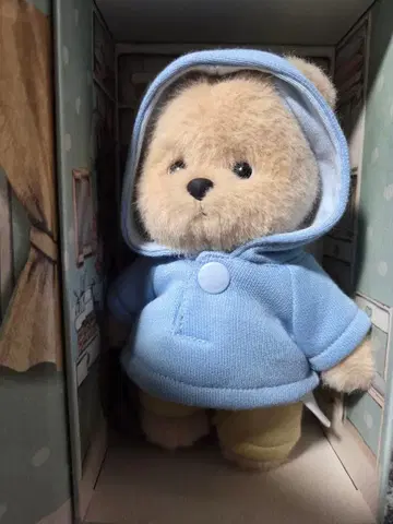 테디 테일즈