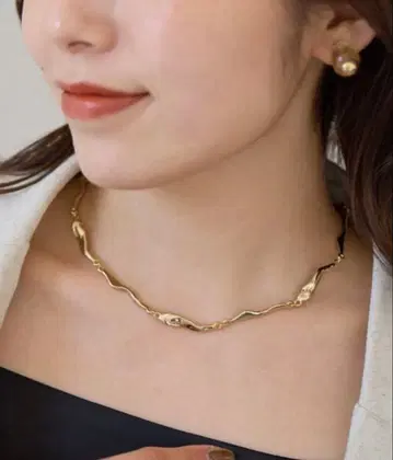 Thevon Mayu 기획 뉴앙스 웨이브 목걸이(써지컬)