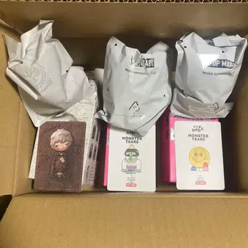 POP MART CRY BABY & hirono 3세트