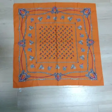 오렌지 장식용 반다나 스카프