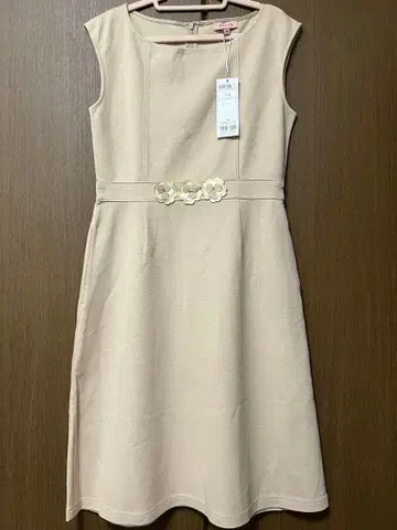 [새상품 택 포함] TOCCA KEY 드레스 베이지, 0사이즈