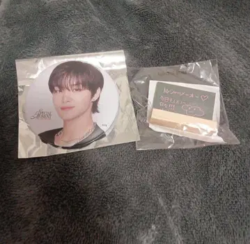 트레저 도영 블랙 지훈 캔뱃지