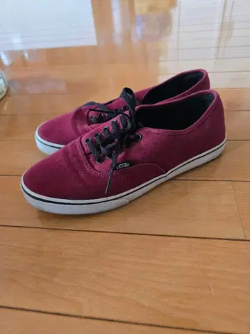 VANS 버건디 스니커즈
