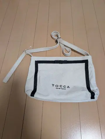 미사용 토카 숄더 사코슈백 TOCCA 리본