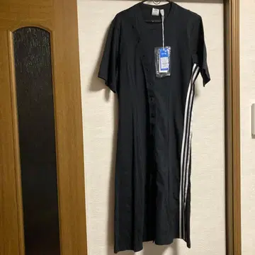adidas 블랙 반팔 원피스