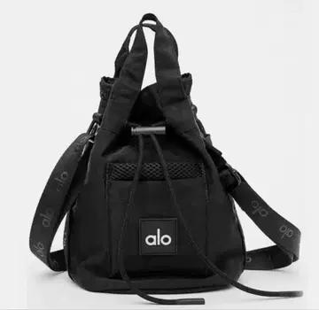 ALO Yoga 크로스 바디 버킷 백 블랙