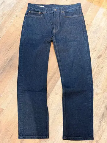 ZARA 다크 블루 데님 스트레이트 타입