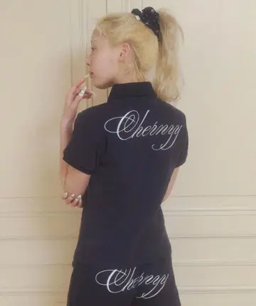 chernyy 폴로 셔츠 / 백 자수 로고 피케 셔츠