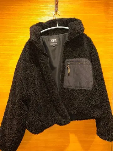 ZARA 보아 자켓 블랙 크롭 기장